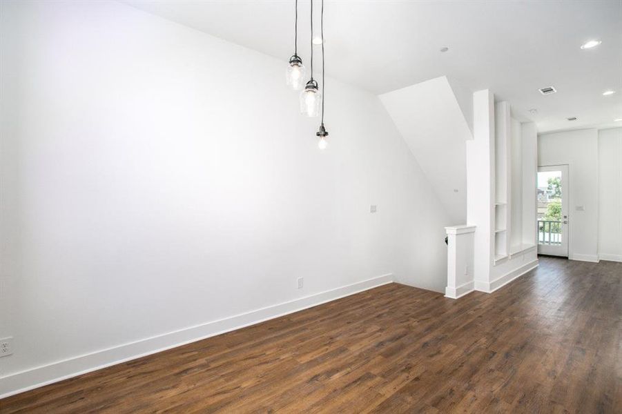 Spacious, unfurnished interior of a new home in , Farmers Branch (Image 14).