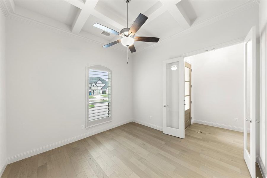 Spacious, unfurnished interior of a new home in Nelson Lake Estates, Rockwall (Image 20). Spacious, unfurnished interior of a new home in Nelson Lake Estates, Rockwall (Image 20).