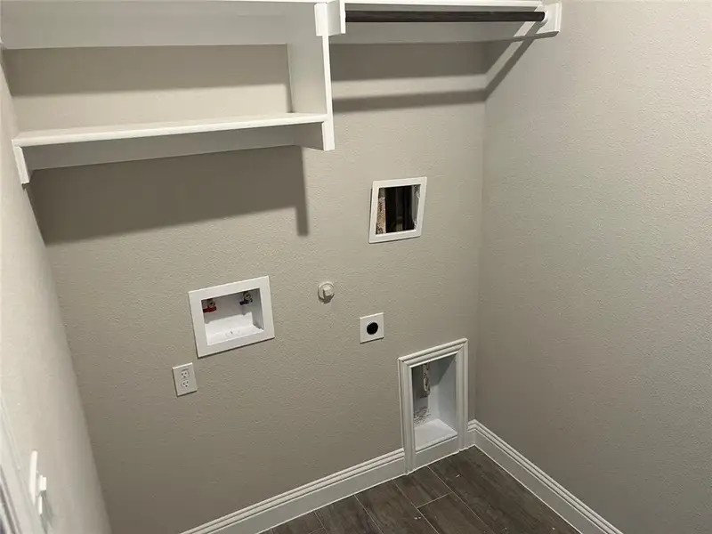 Image 33 of a home in . Image 33 of a home in .