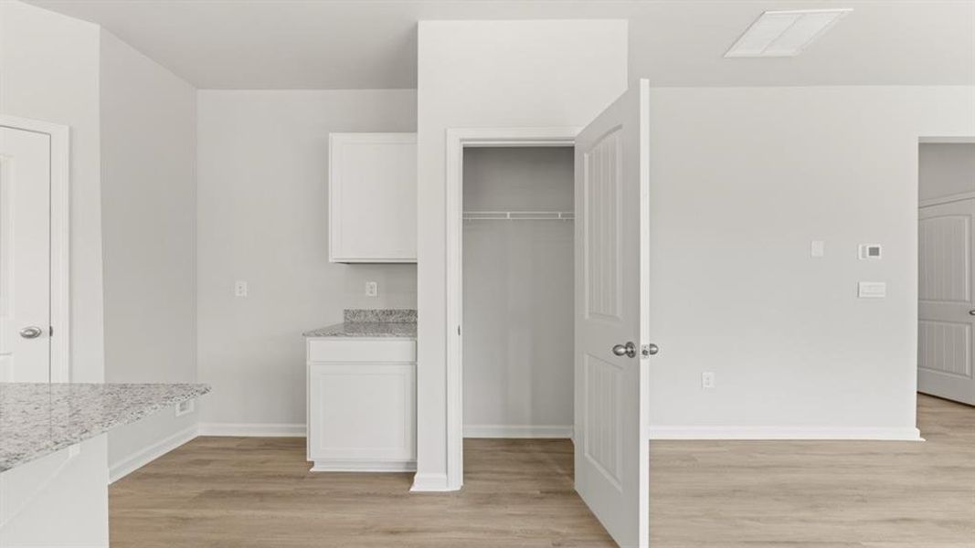 Image 27 of a home in Sherwood Manor.