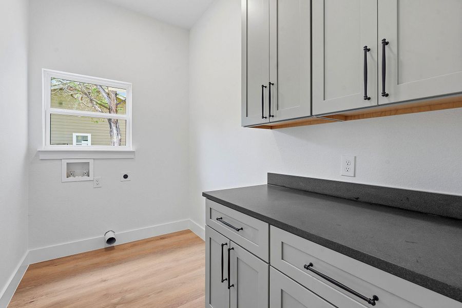 Furnished interior view inside a new home in , Wimberley (Image 5).