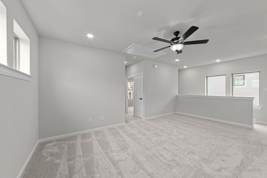 Representative unfurnished interior of a home built from the The Marietta by David Weekley Homes in The Retreat at Harvest, Argyle (Image 7).