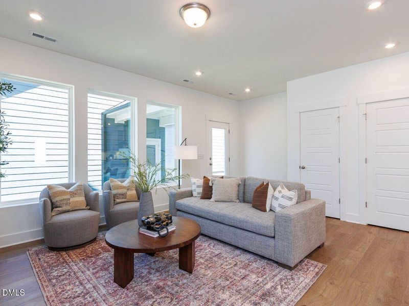 014-1280x960-living-room 014-1280x960-living-room