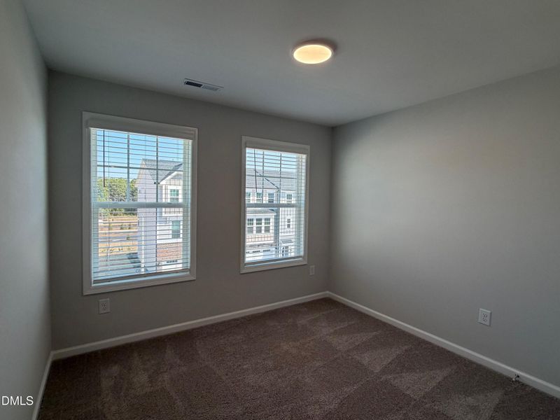 159.12 bedroom2