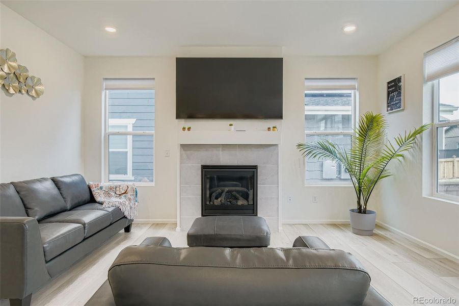 Spacious living room