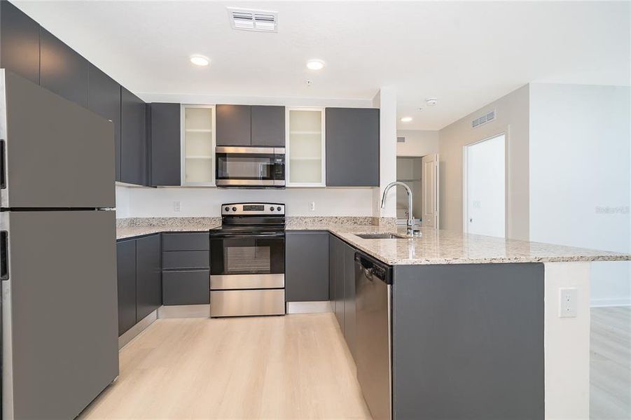 Furnished interior view inside a new home in , Orlando (Image 5).