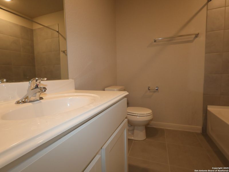 Close-up of interior finishes inside a home in Paloma Park, Converse (Image 15). Close-up of interior finishes inside a home in Paloma Park, Converse (Image 15).