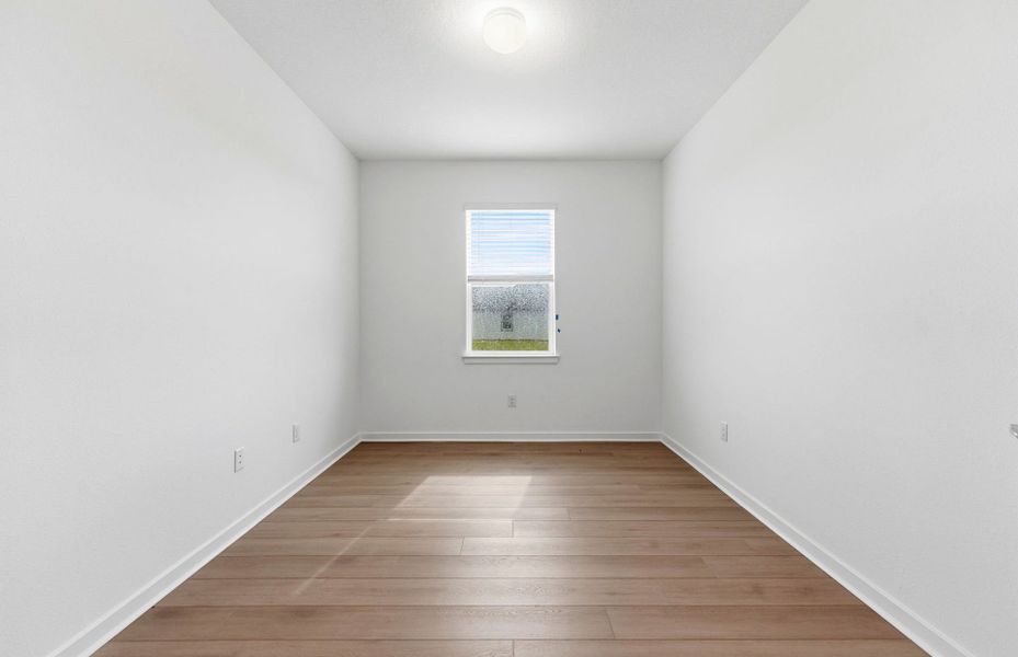 Spacious, unfurnished interior of a new home in Seaire, Parrish (Image 19).
