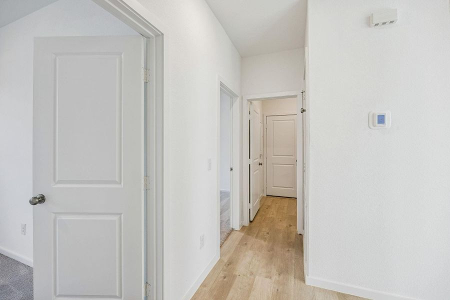 Spacious, unfurnished interior of a new home in Stokesbury, Waller (Image 29).