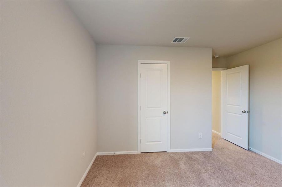 Spacious, unfurnished interior of a new home in Mobberly Farms, Pilot Point (Image 31). Spacious, unfurnished interior of a new home in Mobberly Farms, Pilot Point (Image 31).