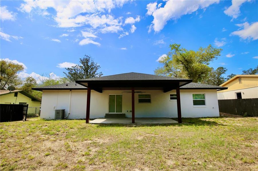 Exterior details and patio area of a home in , Orlando (Image 27).