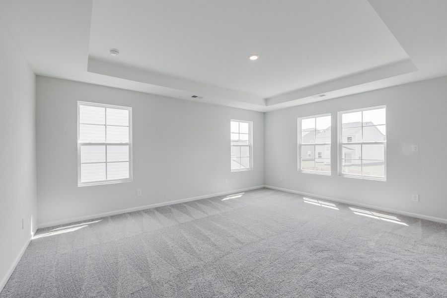 Spacious, unfurnished interior of a new home in Ellington, Elgin (Image 28).