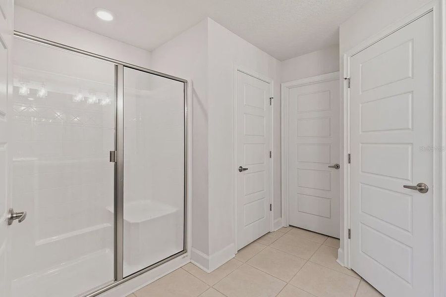 Image 17 of a home in Bayshore.