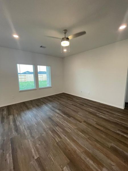 Spacious, unfurnished interior of a new home in Sunterra, Katy (Image 12). Spacious, unfurnished interior of a new home in Sunterra, Katy (Image 12).