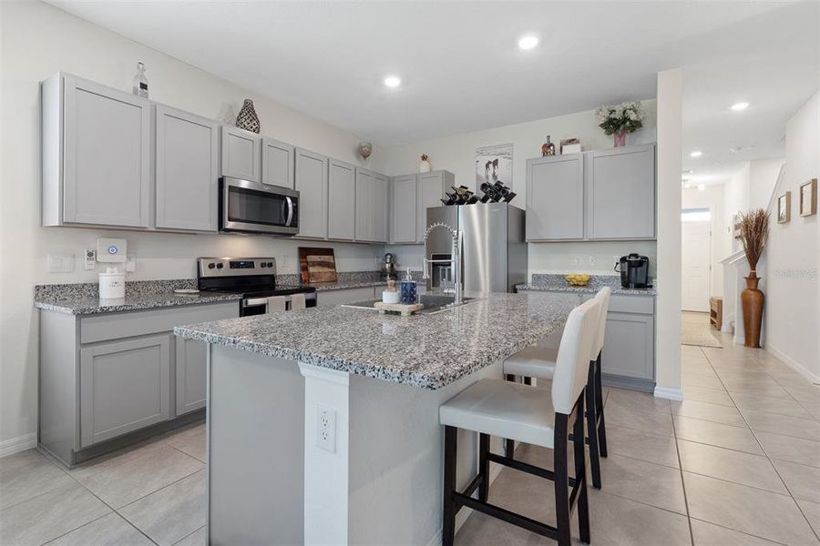 Furnished interior view inside a new home in , Apollo Beach (Image 11).