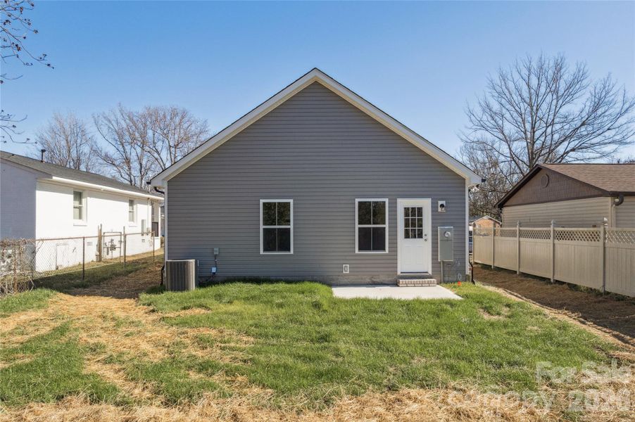 Exterior details and patio area of a home in , Rock Hill (Image 4).