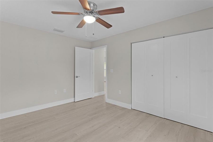 Spacious, unfurnished interior of a new home in , Ocklawaha (Image 16).