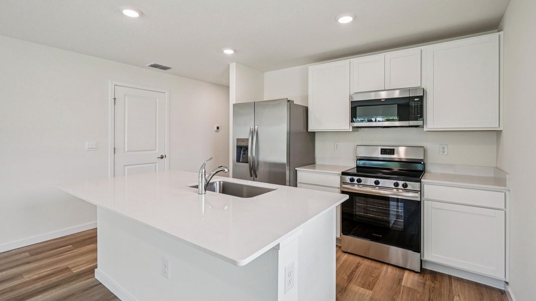 Representative furnished interior of a home built from the Greenbriar by D.R. Horton in Somerset Bay, Spring Hill (Image 14). Representative furnished interior of a home built from the Greenbriar by D.R. Horton in Somerset Bay, Spring Hill (Image 14).