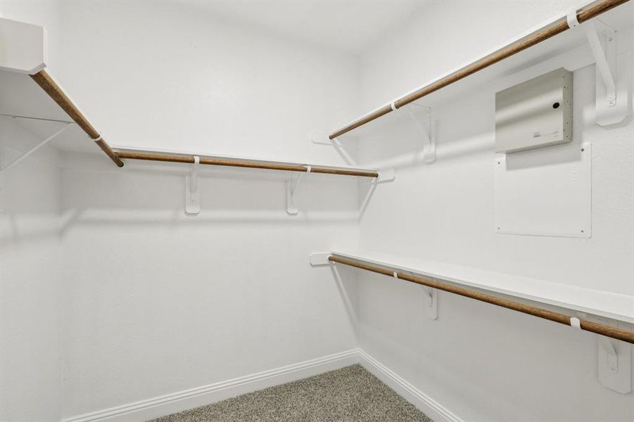 Spacious, unfurnished interior of a new home in , Alvarado (Image 14).