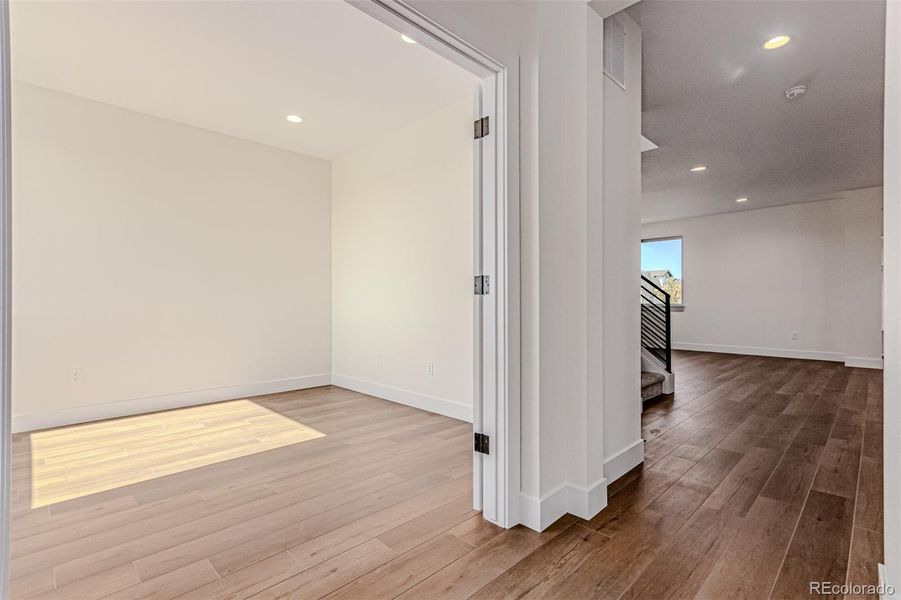 Spacious, unfurnished interior of a new home in West Grange, Longmont (Image 31).