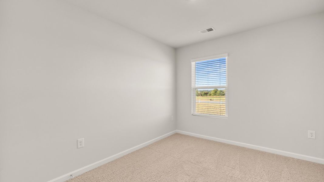 Spacious, unfurnished interior of a new home in Weatherstone, Grovetown (Image 36).