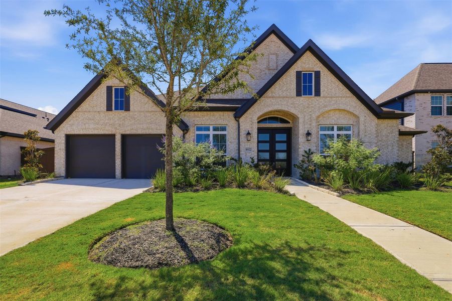 Barely lived-in Perry Homes residence offering 3,578 square feet of thoughtfully designed living space. Barely lived-in Perry Homes residence offering 3,578 square feet of thoughtfully designed living space.
