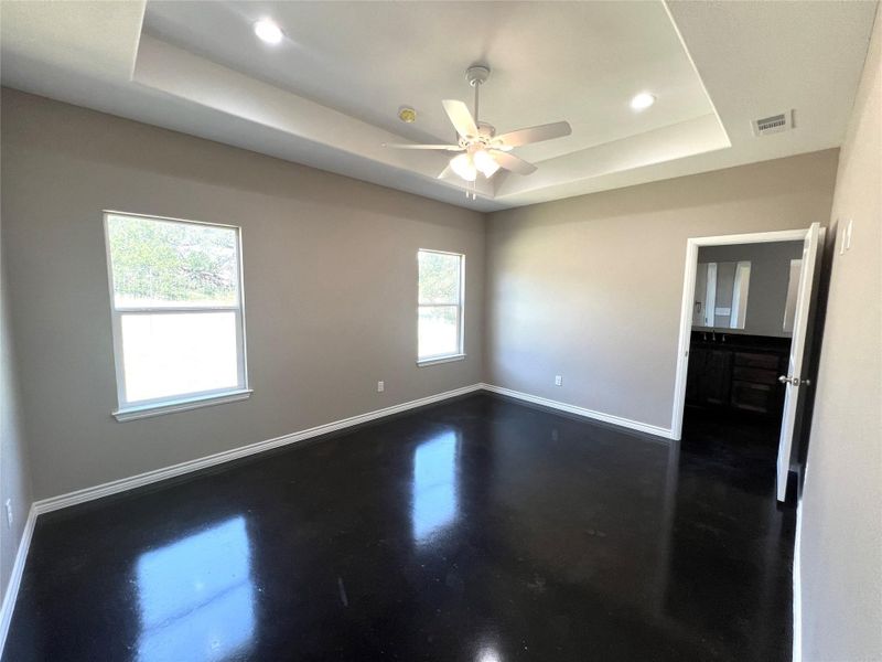 Image 18 of a home in .