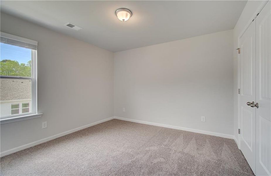 Spacious, unfurnished interior of a new home in Bowers Farm, McDonough (Image 27).