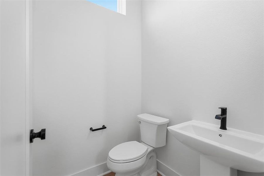 Furnished interior view inside a new home in , Dallas (Image 11).