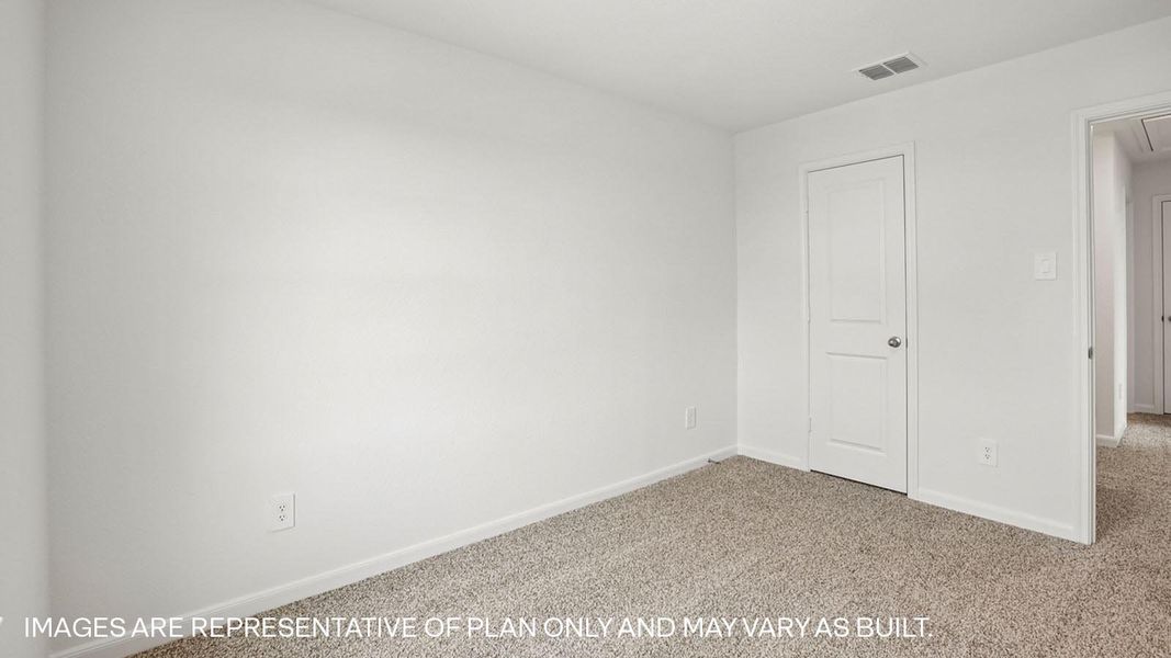 Representative unfurnished interior of a home built from the The Pierce by D.R. Horton in Briarwood, Elgin (Image 27).