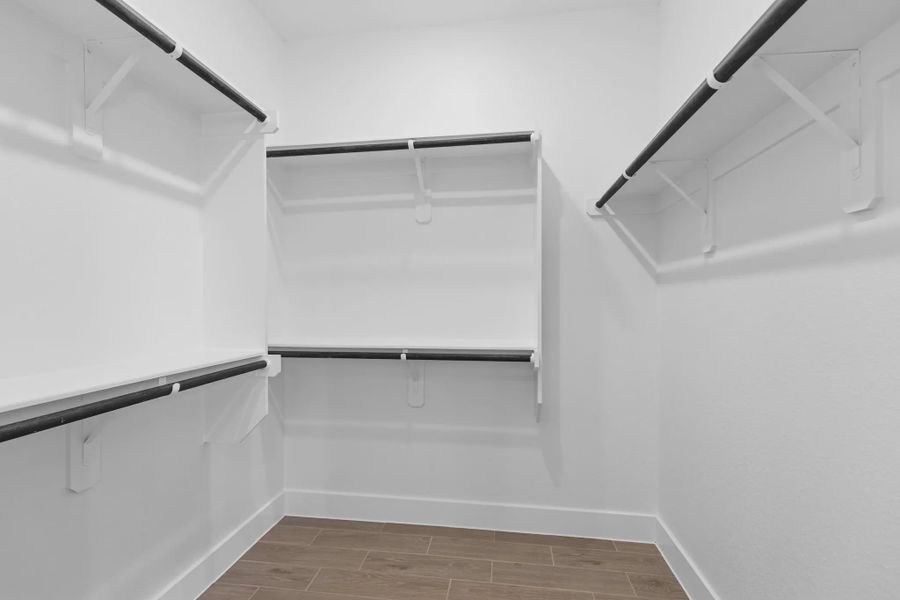 Spacious, unfurnished interior of a new home in Bridgeland, Elgin (Image 12).