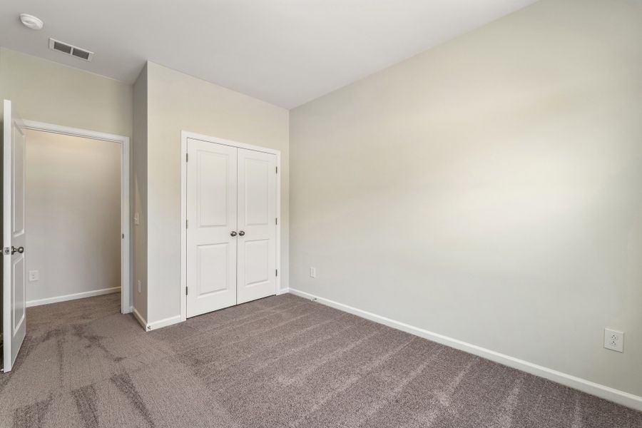 Spacious, unfurnished interior of a new home in Edwards Station, Taylors (Image 21).