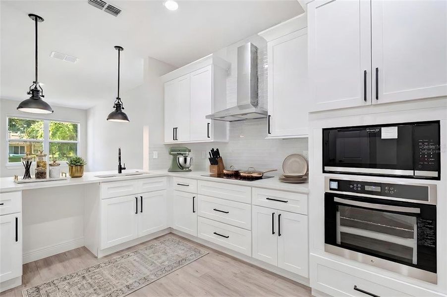 Furnished interior view inside a new home in , Apopka (Image 16).