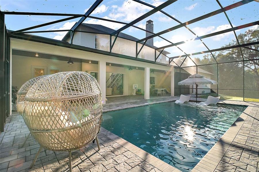 Exterior details and patio area of a home in , Deland (Image 23).