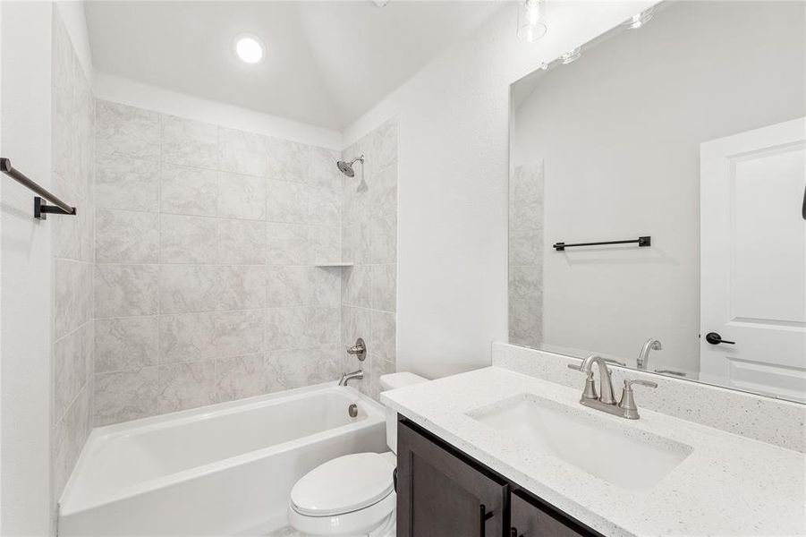 Furnished interior view inside a new home in Sable Creek, Sanger (Image 10).