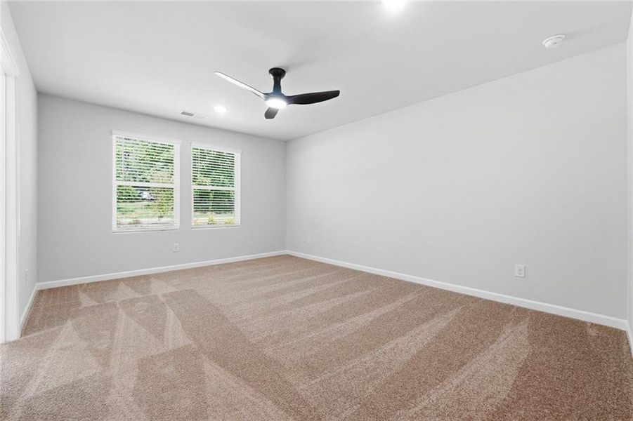 Spacious, unfurnished interior of a new home in Concord Oaks, Powder Springs (Image 16).