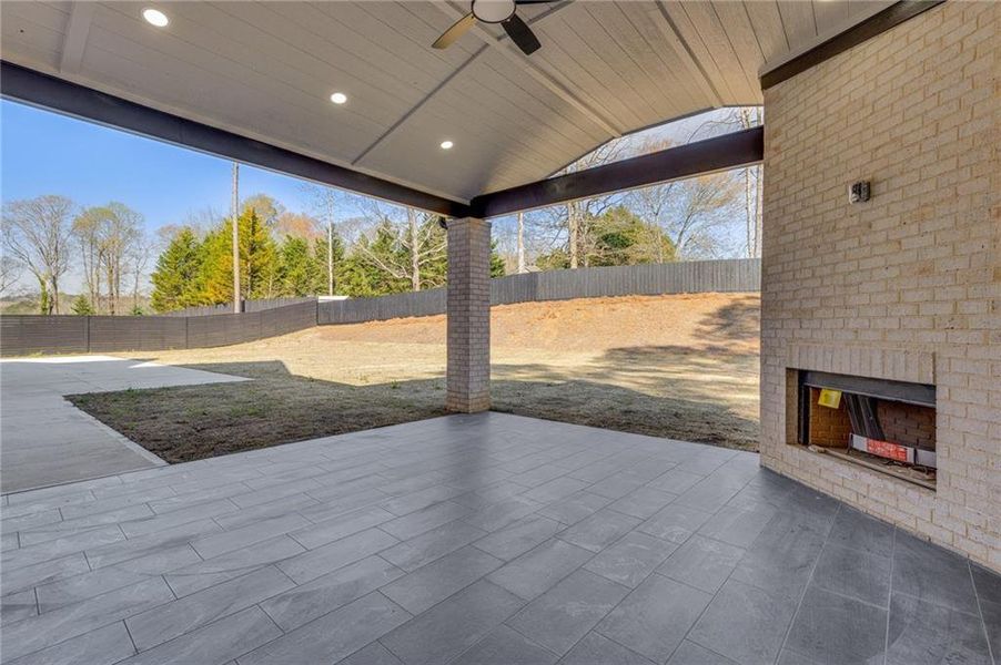 Exterior details and patio area of a home in , Loganville (Image 4).