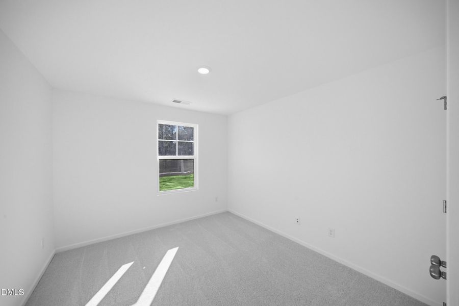 SUN_Everlee_Pic_CarsonII_QMI_227_Bed2_1o SUN_Everlee_Pic_CarsonII_QMI_227_Bed2_1o