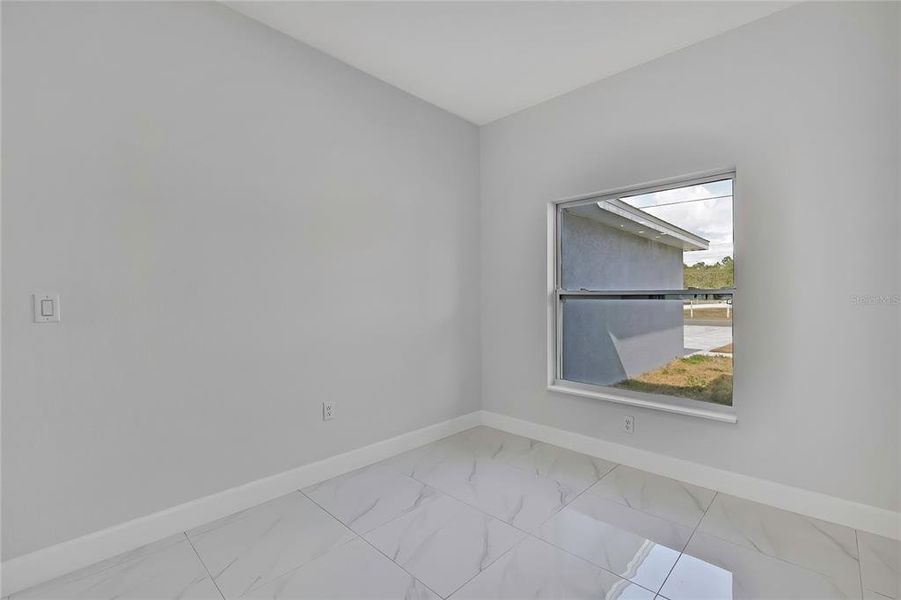 Spacious, unfurnished interior of a new home in , Weeki Wachee (Image 47).