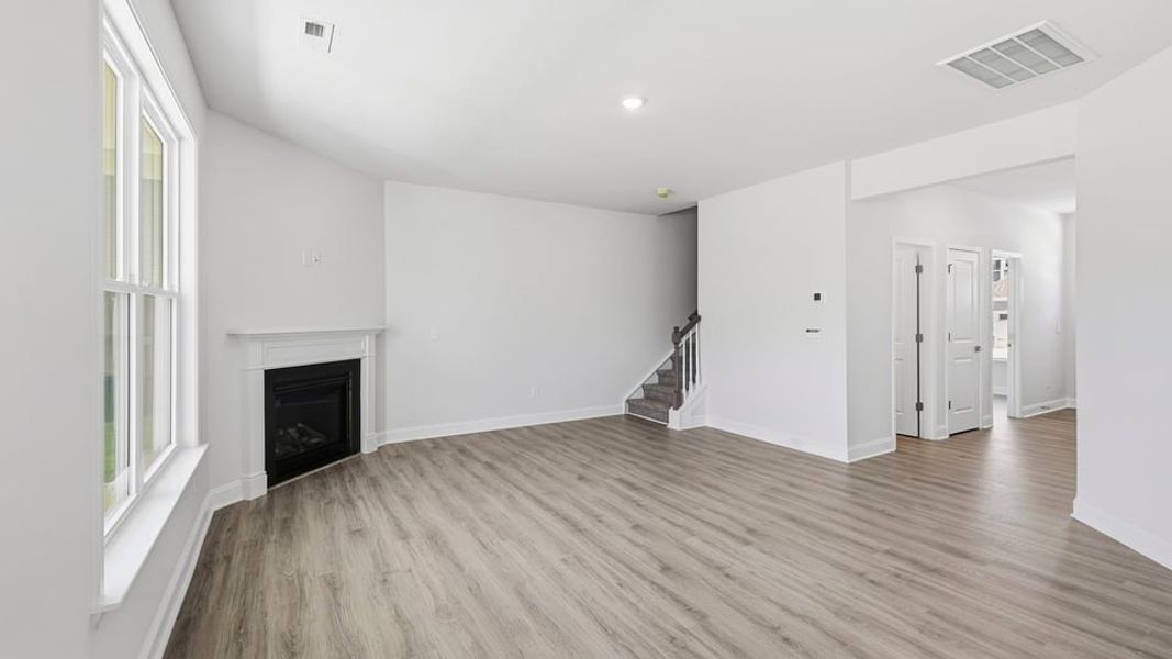 Spacious, unfurnished interior of a new home in Briargate, Fountain Inn (Image 21).