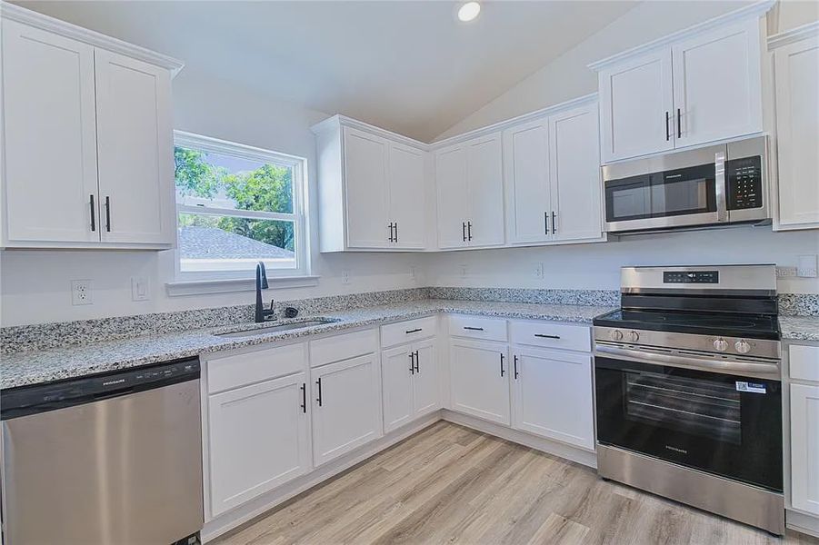 Furnished interior view inside a new home in Briarwood, Alachua (Image 10).
