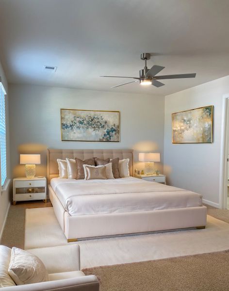 Furnished interior view inside a new home in Aberdeen, Fountain Inn (Image 12).