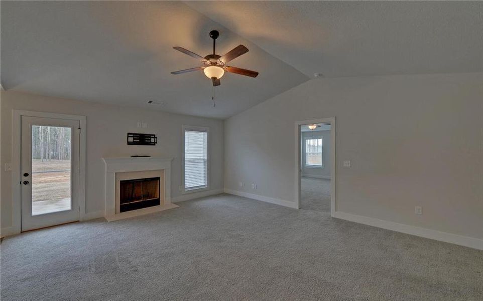 Spacious, unfurnished interior of a new home in , Hartwell (Image 12).