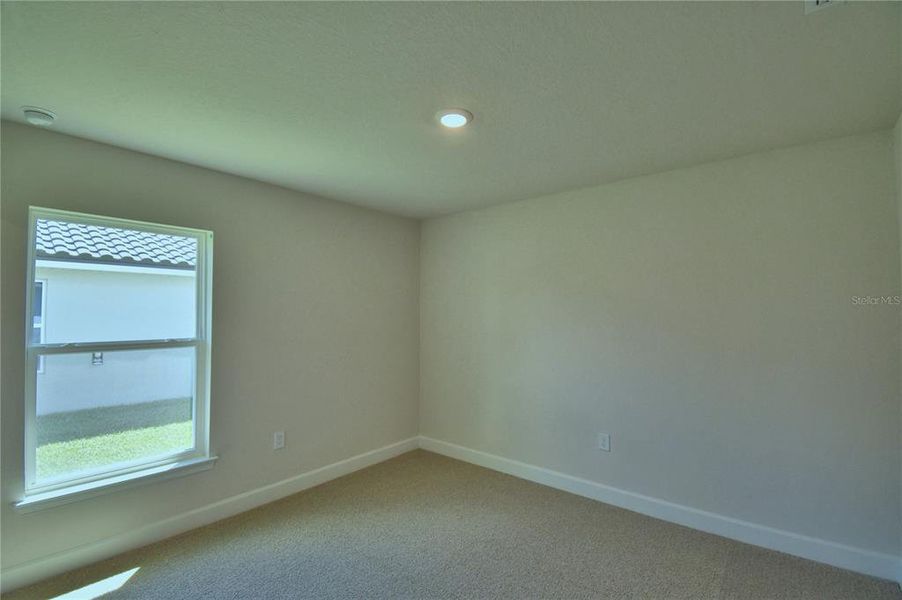 Spacious, unfurnished interior of a new home in Lake Juliana Estates, Auburndale (Image 20). Spacious, unfurnished interior of a new home in Lake Juliana Estates, Auburndale (Image 20).
