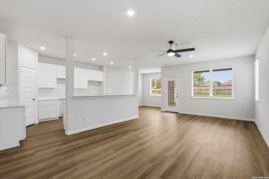 Spacious, unfurnished interior of a new home in Melissa Ranch, San Antonio (Image 29). Spacious, unfurnished interior of a new home in Melissa Ranch, San Antonio (Image 29).