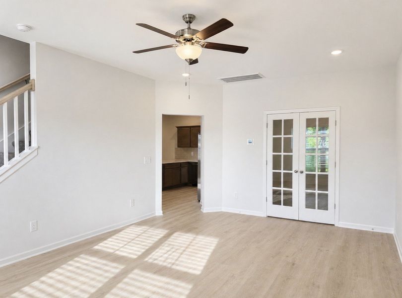 Spacious, unfurnished interior of a new home in Wheatfield, Shelbyville (Image 8).