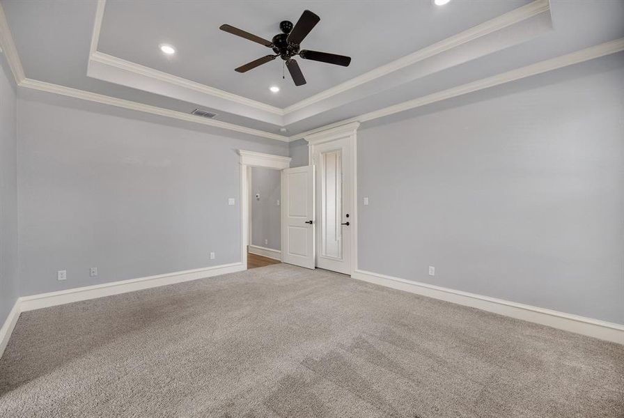 Spacious, unfurnished interior of a new home in , Tyler (Image 32).