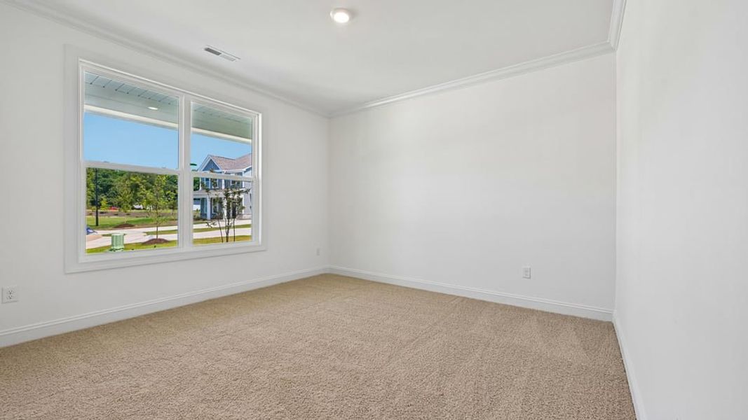 Spacious, unfurnished interior of a new home in Eagle Creek, Fuquay Varina (Image 21).