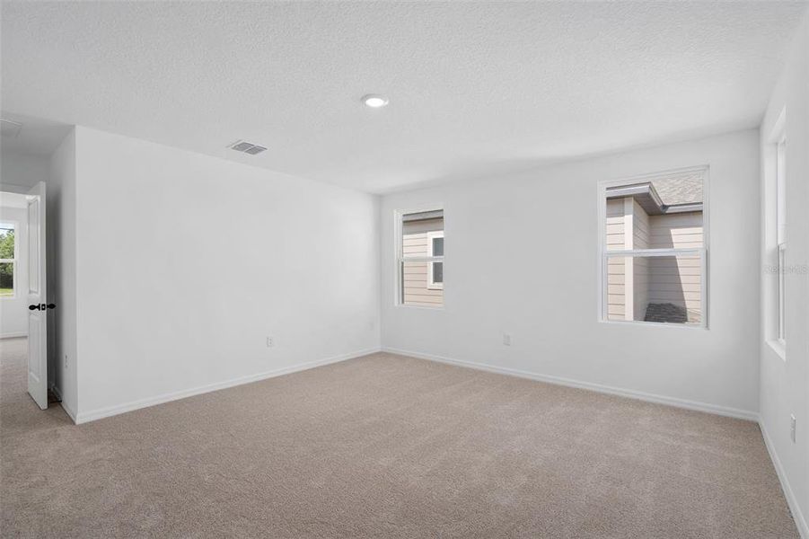 Spacious, unfurnished interior of a new home in Ellington Classical, St. Cloud (Image 13).
