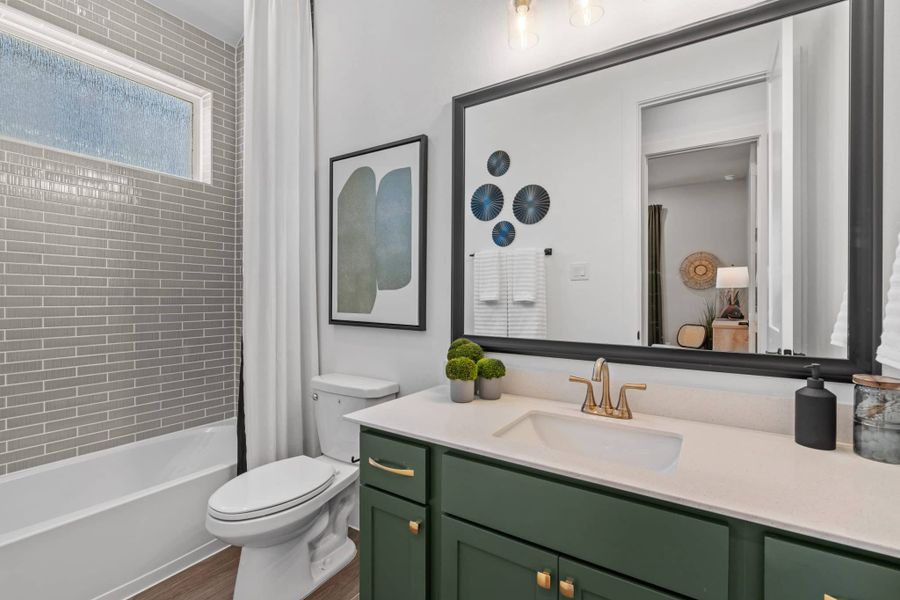 Furnished interior view inside a new home in Beacon Point, Texas City (Image 9).